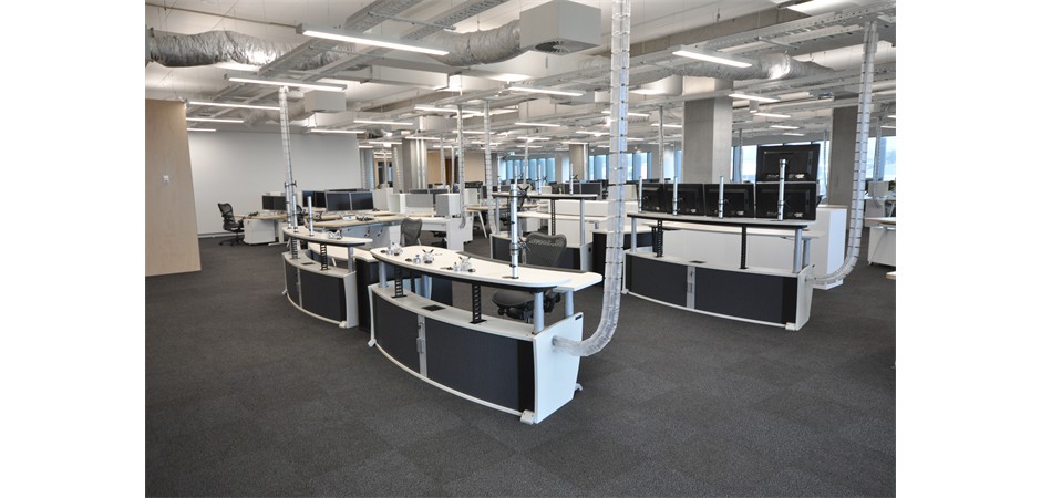 Utilities-control-room-consle-02