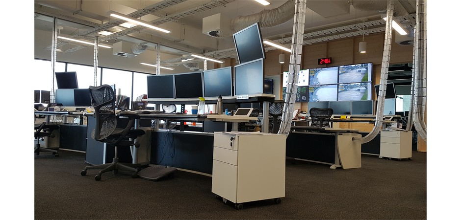 Utilities-control-room-consle-06